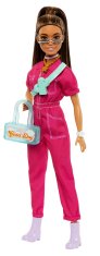 Mattel Barbie Deluxe módní panenka - V kalhotovém kostýmu HPL75