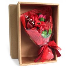 AWGifts Mýdlová kytice v krabici - Červená